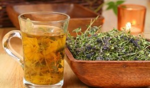 blanquea tus dientes con fruta- infusion de salvia
